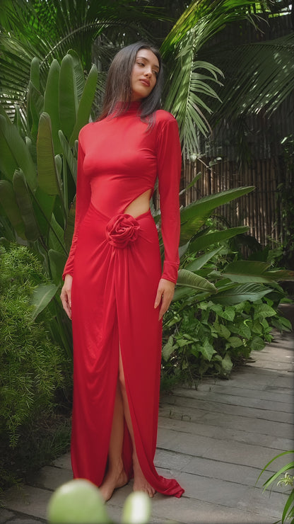 Rouge Romance / 3D Patch Flower High-neck Maxi Dress